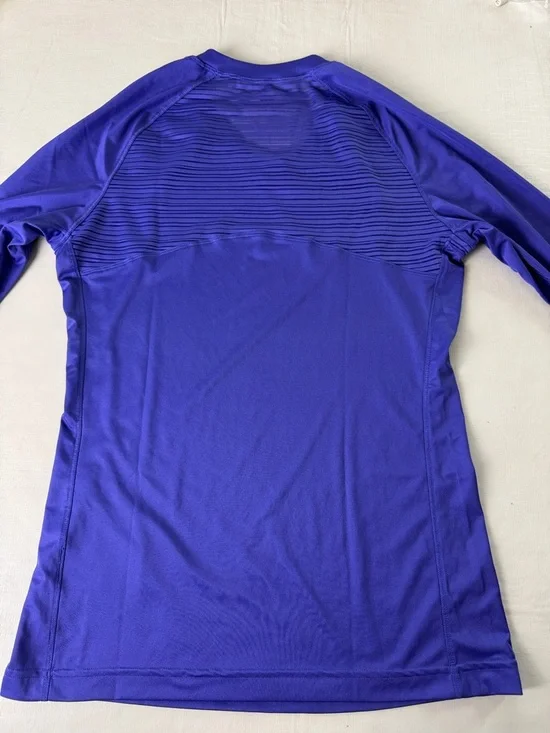 Adidas Aeroready Purple V-Neck Long Sleeve Performance Top Size M - Picture 9 of 11